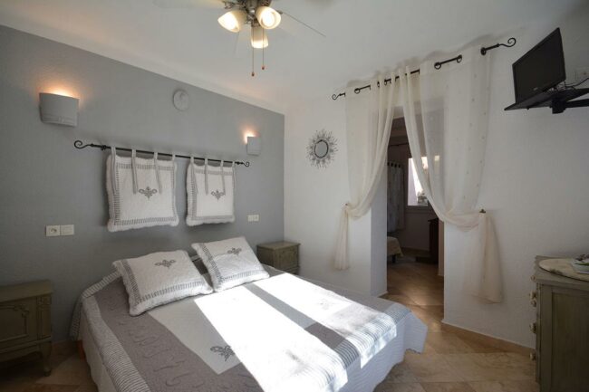 Chez Monique & Sa Fille à Bédoin - Chambre Lavande