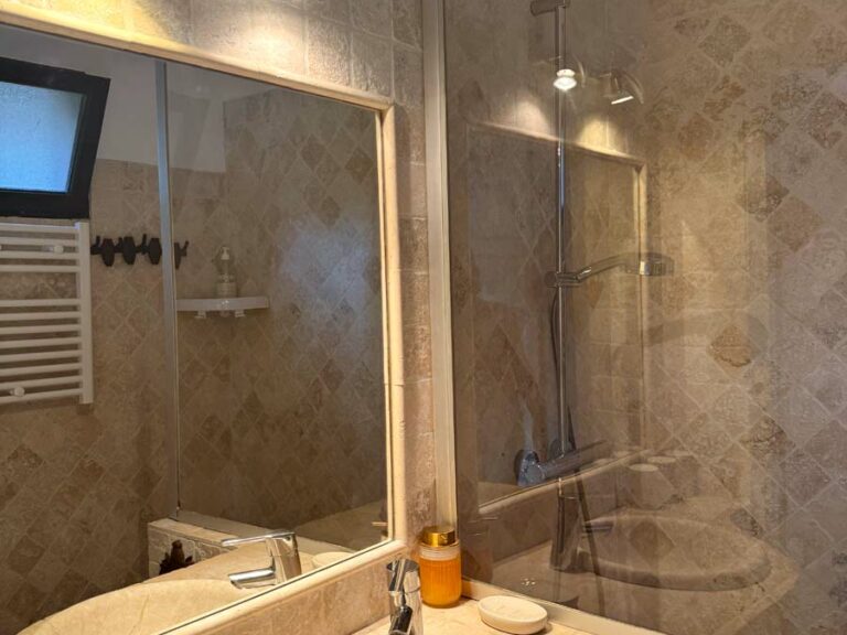 Chez Monique & Sa Fille à Bédoin - Chambre Lavande