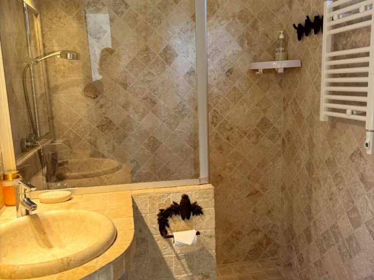 Chez Monique & Sa Fille à Bédoin - Chambre Lavande