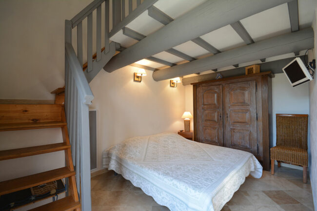 Chez Monique & Sa Fille à Bédoin - Chambre Twin Marine avec kitchenette