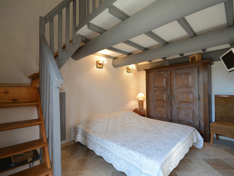 Chez Monique & Sa Fille à Bédoin - Chambre Twin Marine avec kitchenette