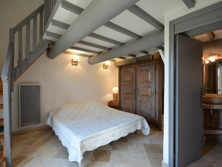 Chez Monique & Sa Fille à Bédoin - Chambre Twin Marine avec kitchenette