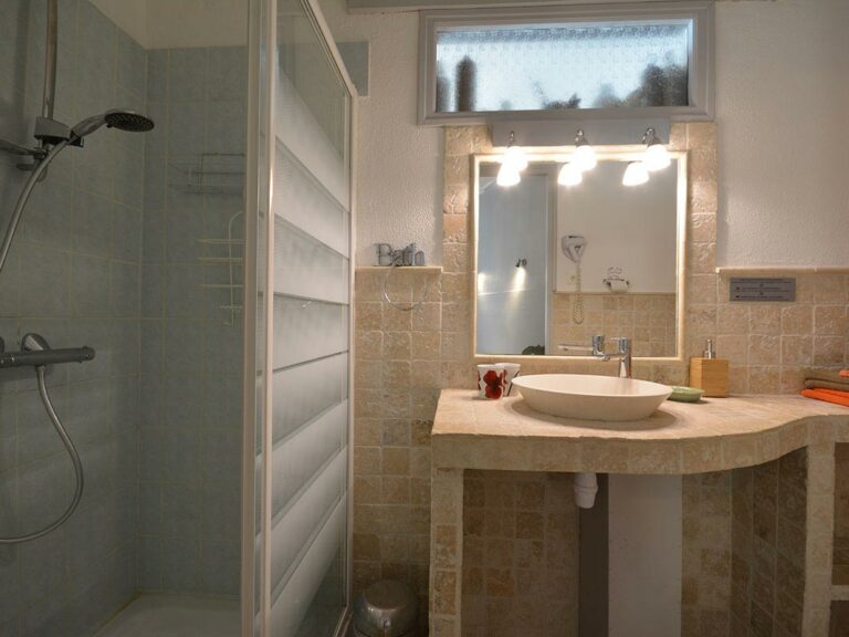 Chez Monique & Sa Fille à Bédoin - Chambre Verte